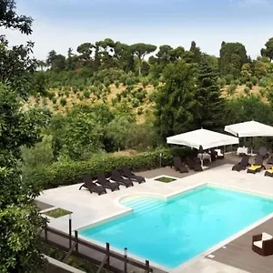 Hotel & Mercede, Frascati